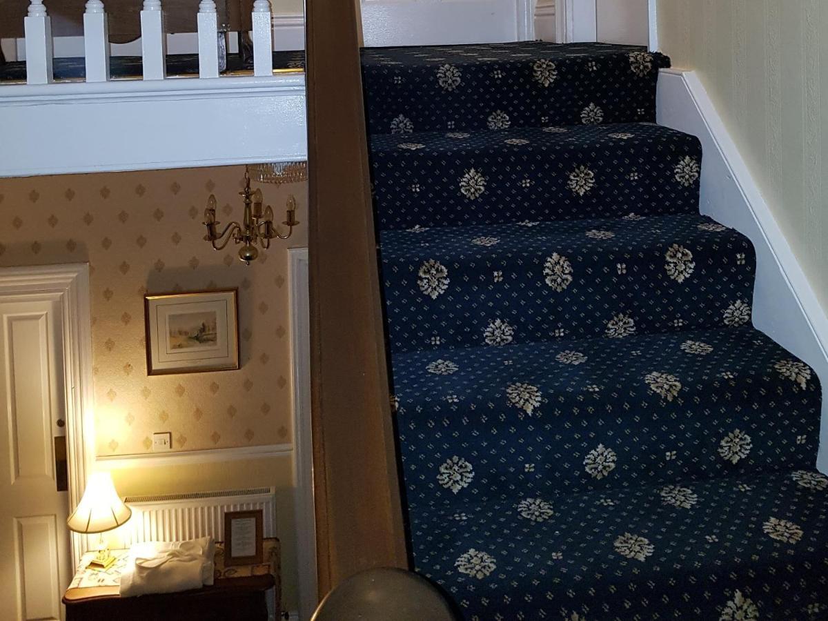 Crescent Lodge Guest House Whitby Zewnętrze zdjęcie