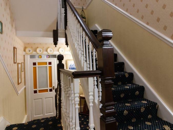 Crescent Lodge Guest House Whitby Zewnętrze zdjęcie